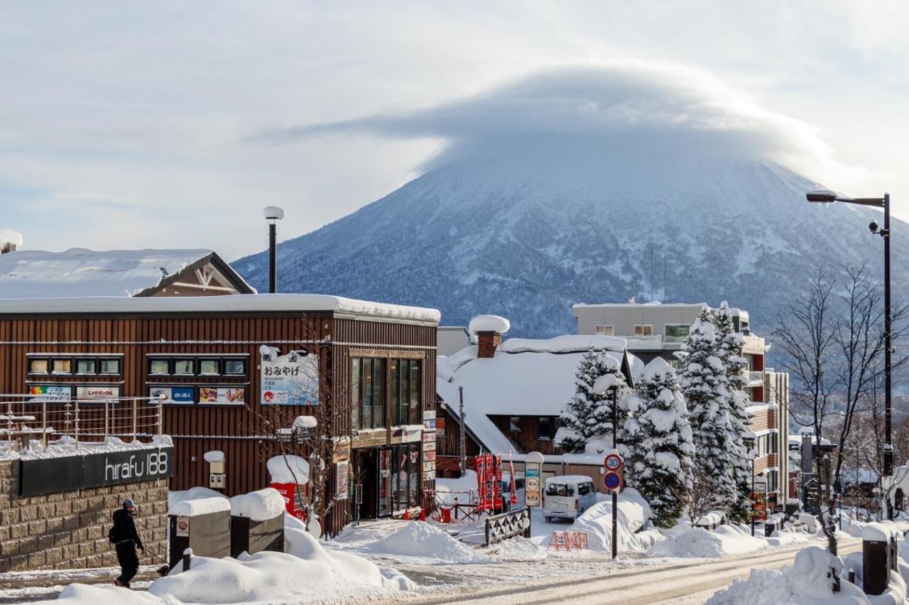 Pension Berg Niseko Zewnętrze zdjęcie